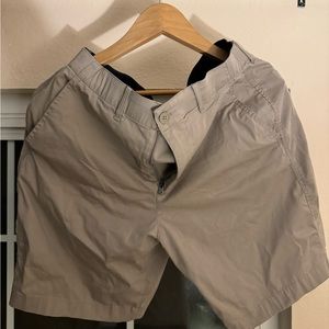 Abercrombie Men’s Khaki All-Day Shorts Size M 9 inch